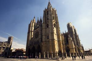 Make your way to Leon.