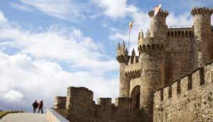 Walk 15 km to Ponferrada.