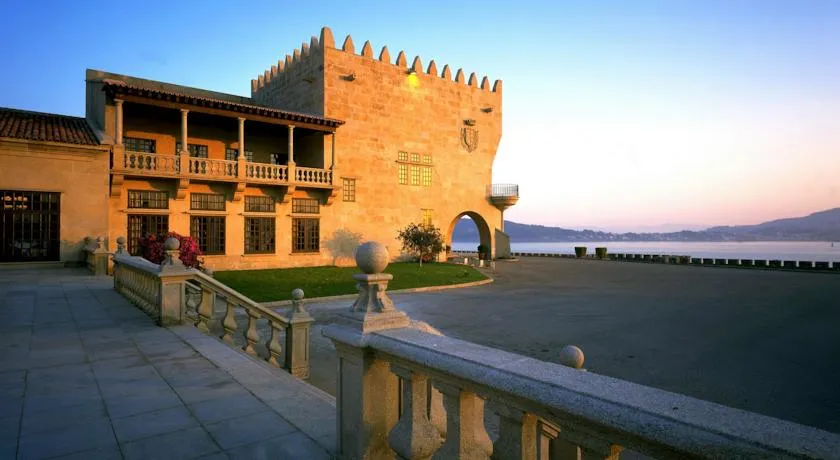 Historic accommodation beside the Portuguese Way through Galicia.